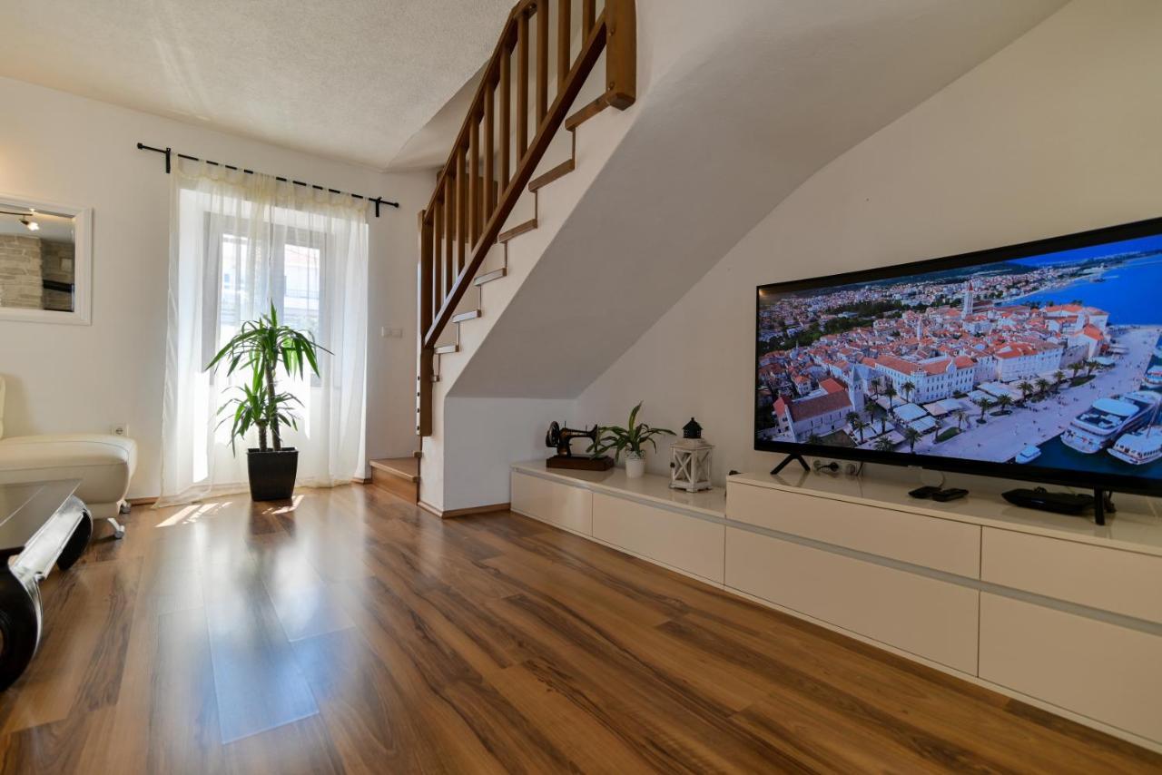 Apartman Ciciliani トロギール エクステリア 写真