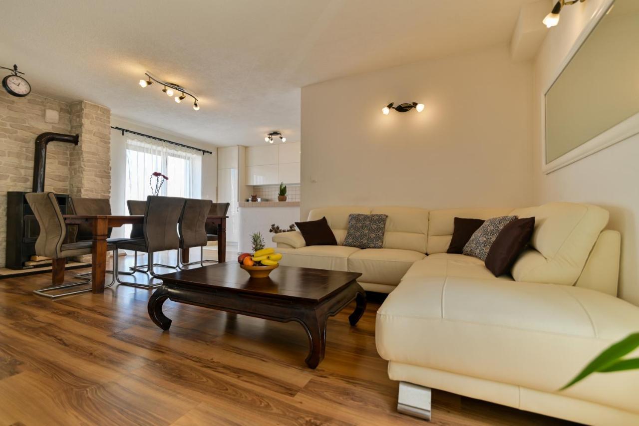 Apartman Ciciliani トロギール エクステリア 写真