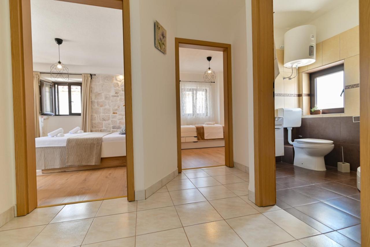 Apartman Ciciliani トロギール エクステリア 写真