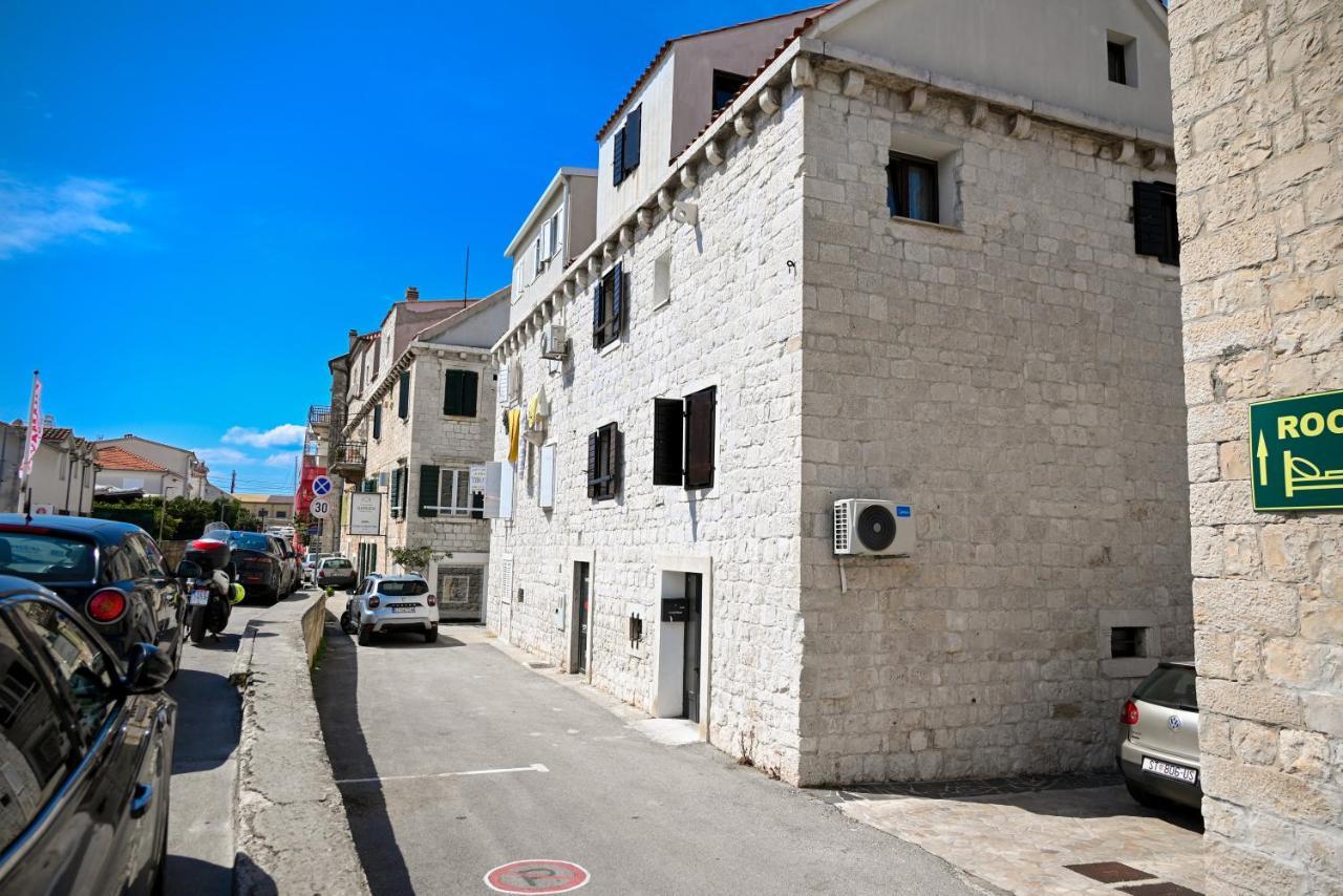 Apartman Ciciliani トロギール エクステリア 写真